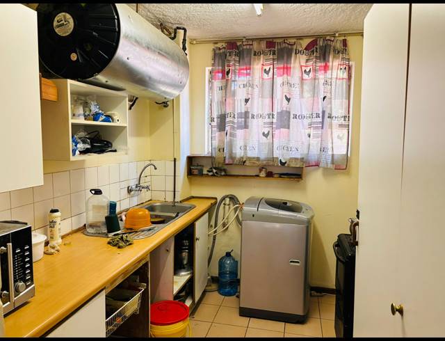3 BEDROOM APARTMENT FOR SALE IN SUNNYSIDE